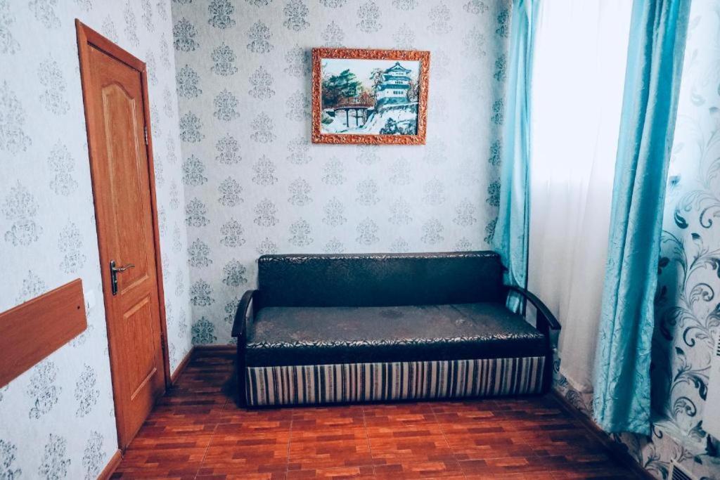 Shanghai Hotel Konotop Kültér fotó